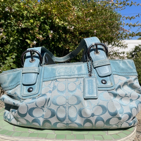 Coach F13742 Lt. Blue Soho Pleated Jacquard Tote, GUC - Picture 17 of 17